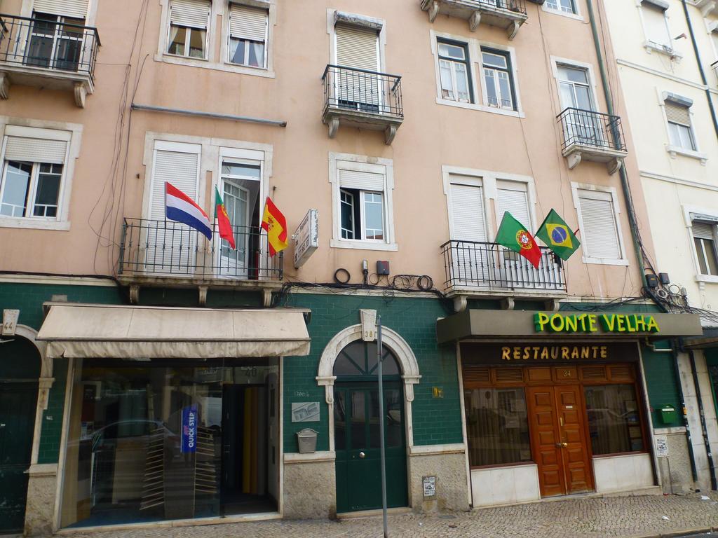 Hospedaria D. Damélio Lisboa Extérieur photo